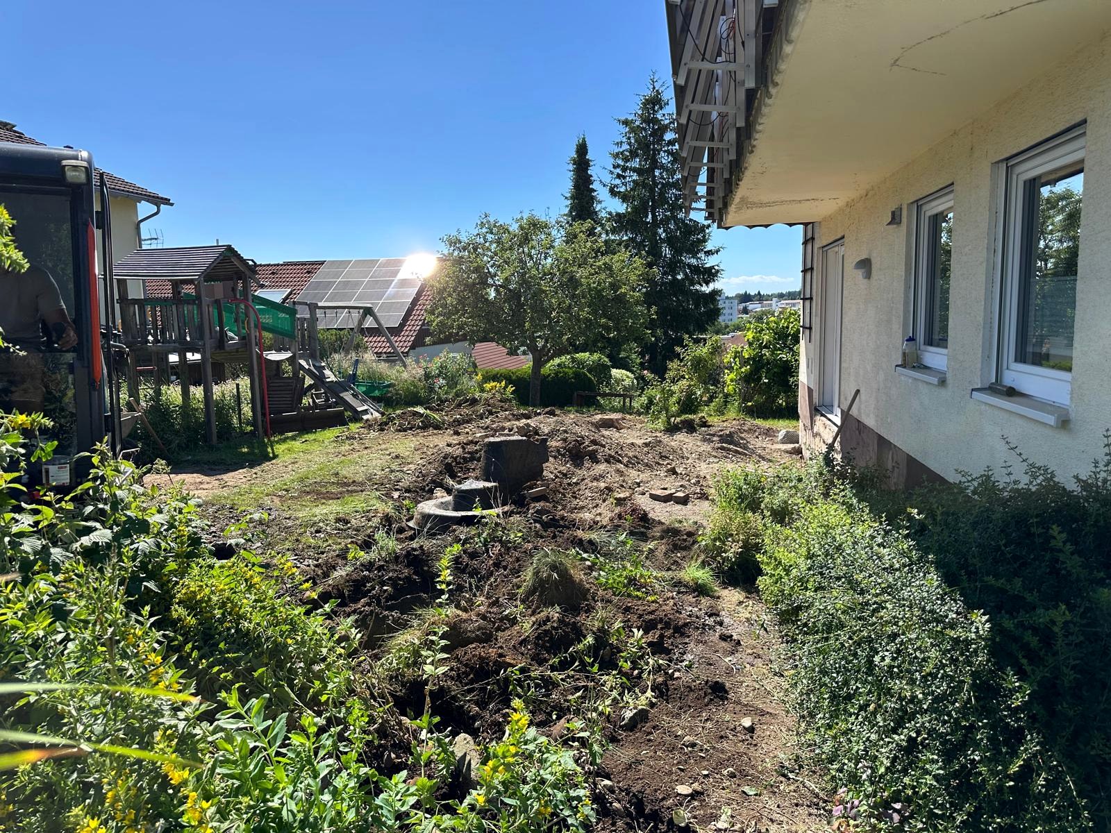 Erdarbeiten im Garten