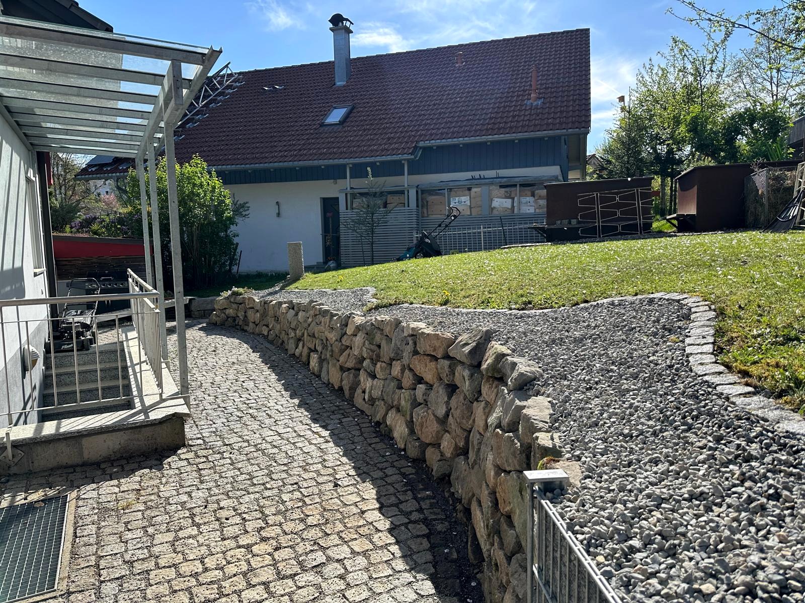 Garten- und Landschaftsbau von MH Dienstleistungen